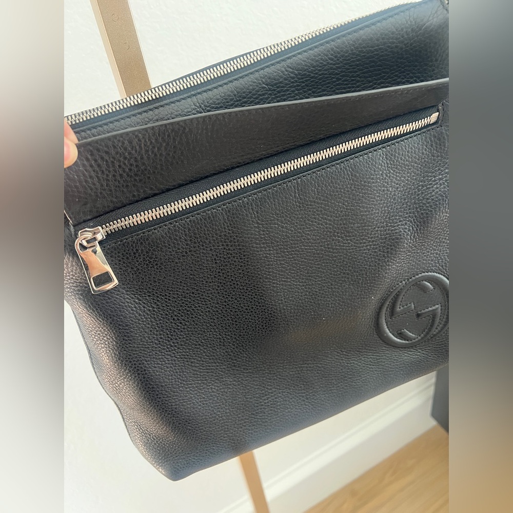 SOLD. Gucci Medium Soho Messenger Bag - Picture 6 of 16